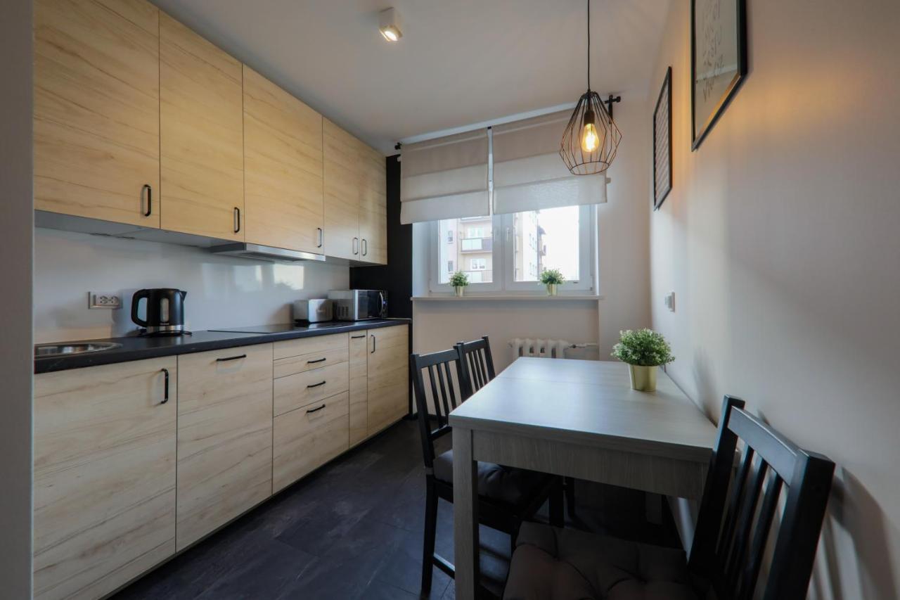 Rentplanet - Koscielna Apartment